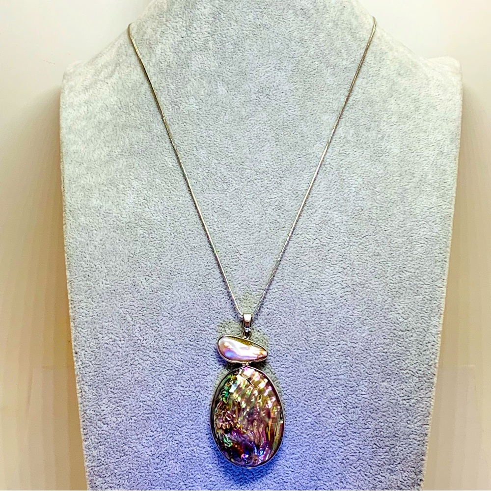Abalone & Mother of Pearl Pendant Necklace